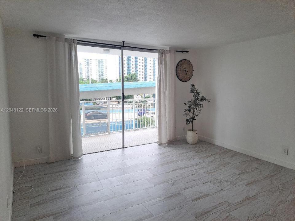 1801 S Ocean Dr 333, Hallandale Beach, Floride 33009, États-Unis