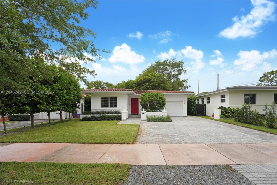 1556 Catalonia Ave, Coral Gables, Floride 33134, États-Unis