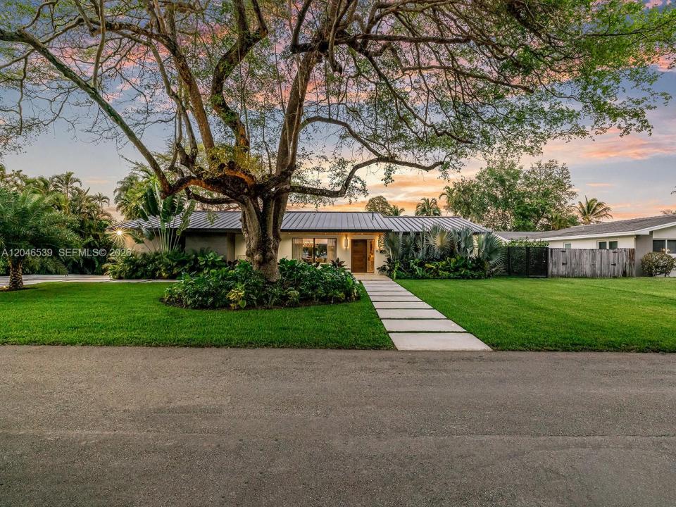 7945 SW 141st Ter, Palmetto Bay, Florida 33158