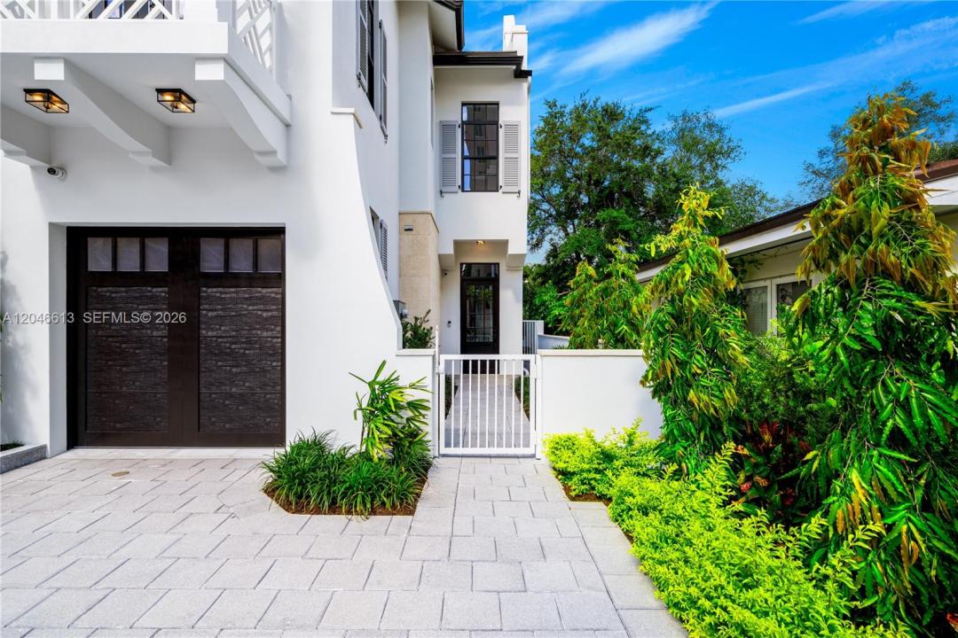 2710 S Le Jeune Rd, Coral Gables, Floride 33134, États-Unis