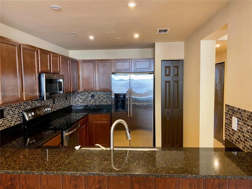 8800 NW 107th CT 110, Doral, Floride 33178, États-Unis