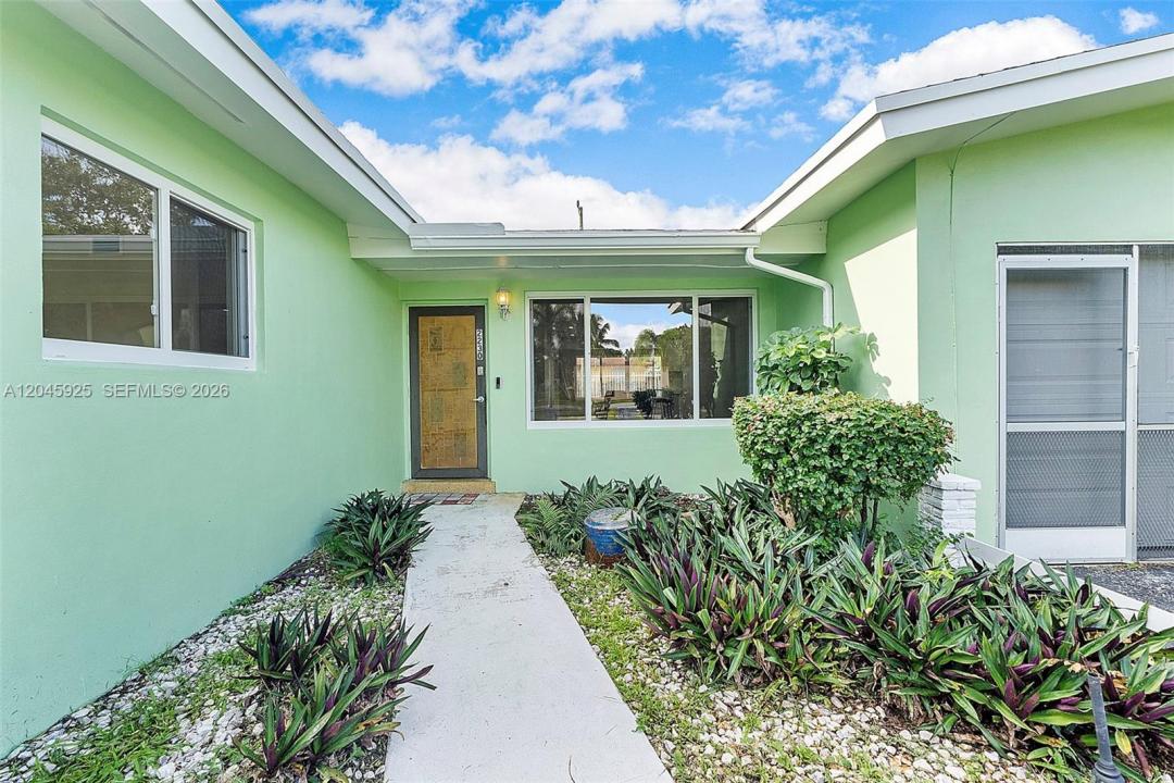 2230 Atlanta St ., Hollywood, Florida 33020, Stati Uniti
