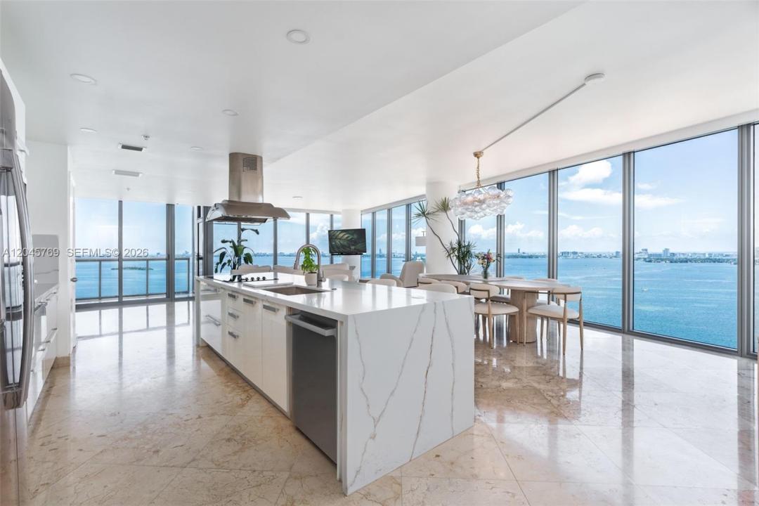 601 NE 36th St 3112, Miami, Florida 33137, Stati Uniti