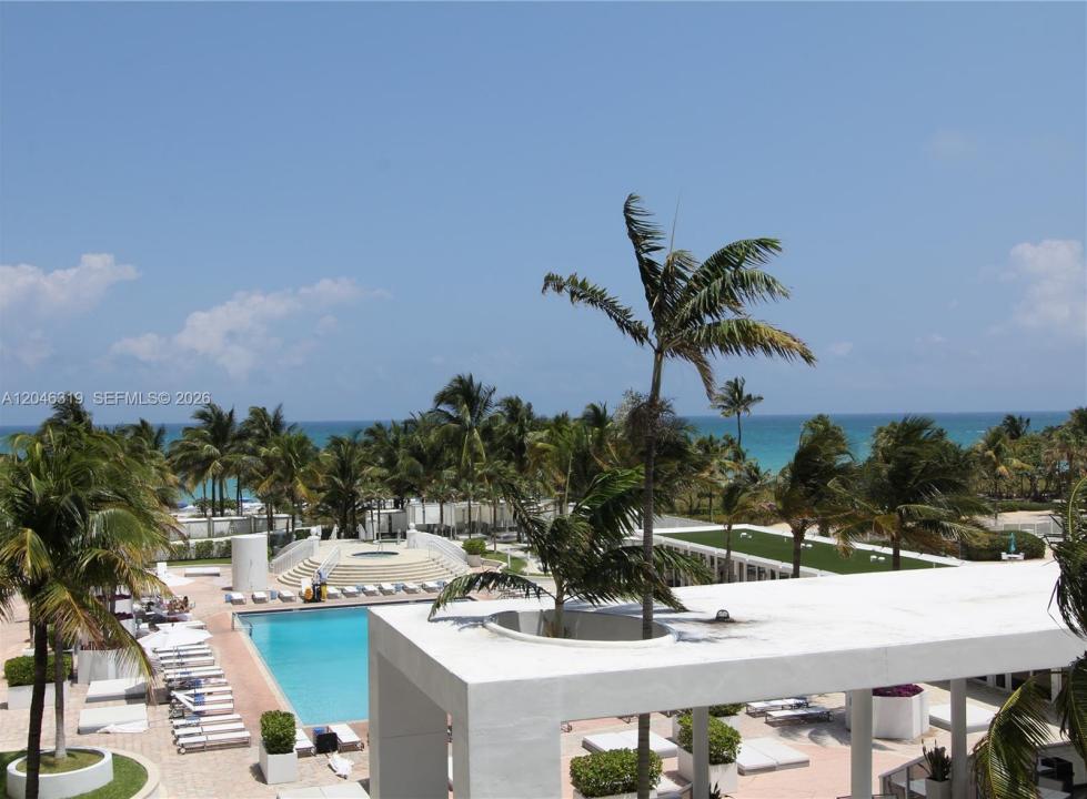 10275 Collins Ave 318, Bal Harbour, Floride 33154, États-Unis