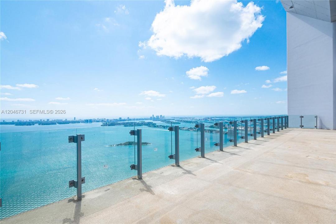 700 NE 26th Ter PH-02, Miami, Florida 33137, USA