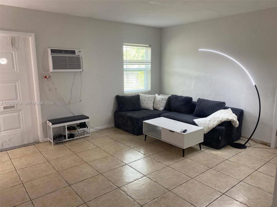 1212 NW 11th Ct 1212, Fort Lauderdale, Floride 33311, États-Unis