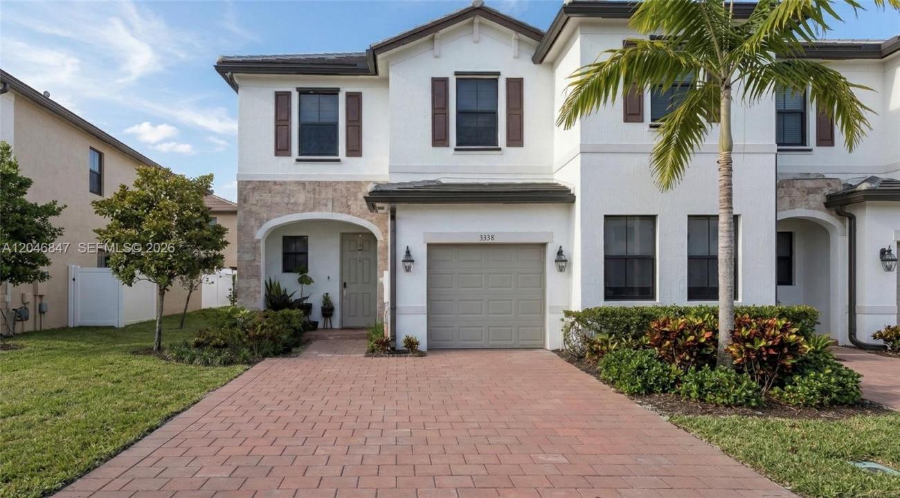 3338 W 112th St, Hialeah, Florida 33018, USA