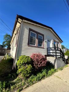 64 Sprague Avenue, Babylon, New York 11701, HOA KỲ