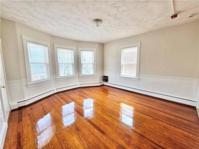 524 Charles Street 2F, Providence, Rhode Island 02904, USA