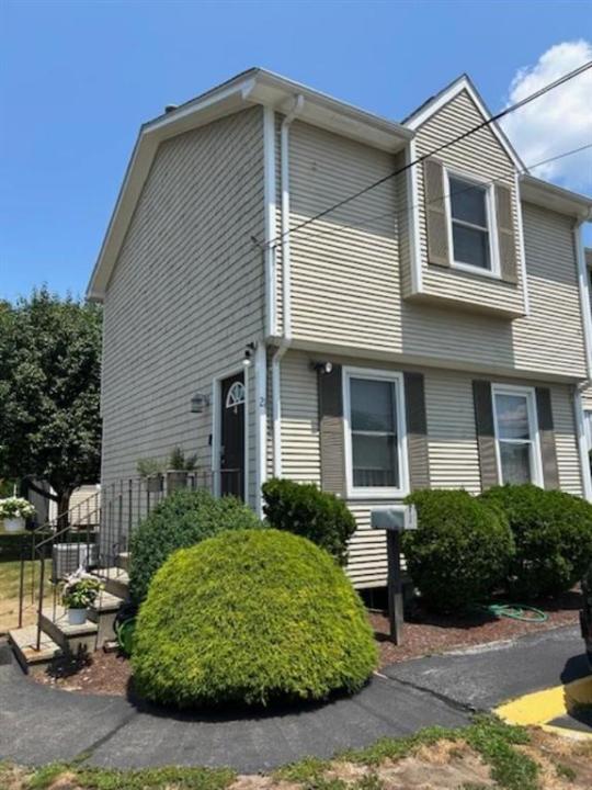 21 Falcon Avenue 21, Warwick, Rhode Island 02888, USA