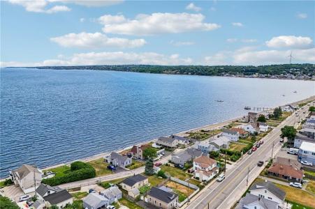 479 Park Avenue, Portsmouth, Rhode Island 02871, USA
