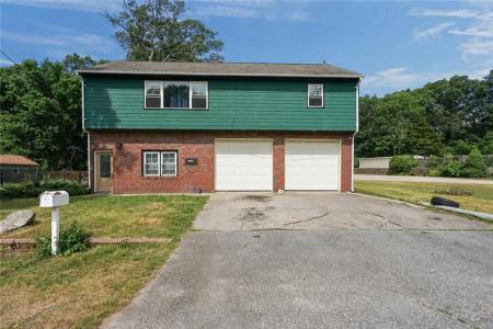 172 Knotty Oak Road, Coventry, Rhode Island 02816, USA