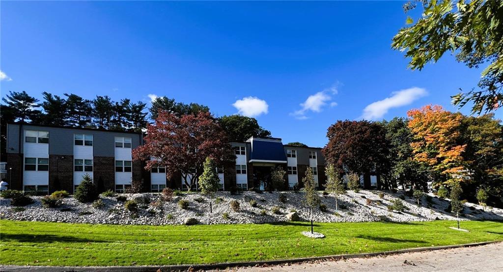 879 Bernon Street 228, Woonsocket, Rhode Island 02895