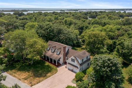 43 Slope Avenue, South Kingstown, Rhode Island 02879, USA
