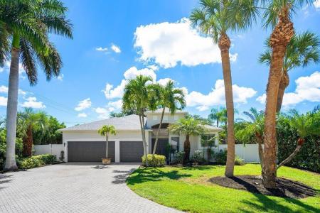 50 Lake Eden Drive, Boynton Beach, Florida 33435