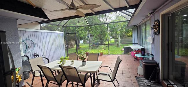 4205 NW 52nd Ave, Lauderdale Lakes, Florida 33319, USA