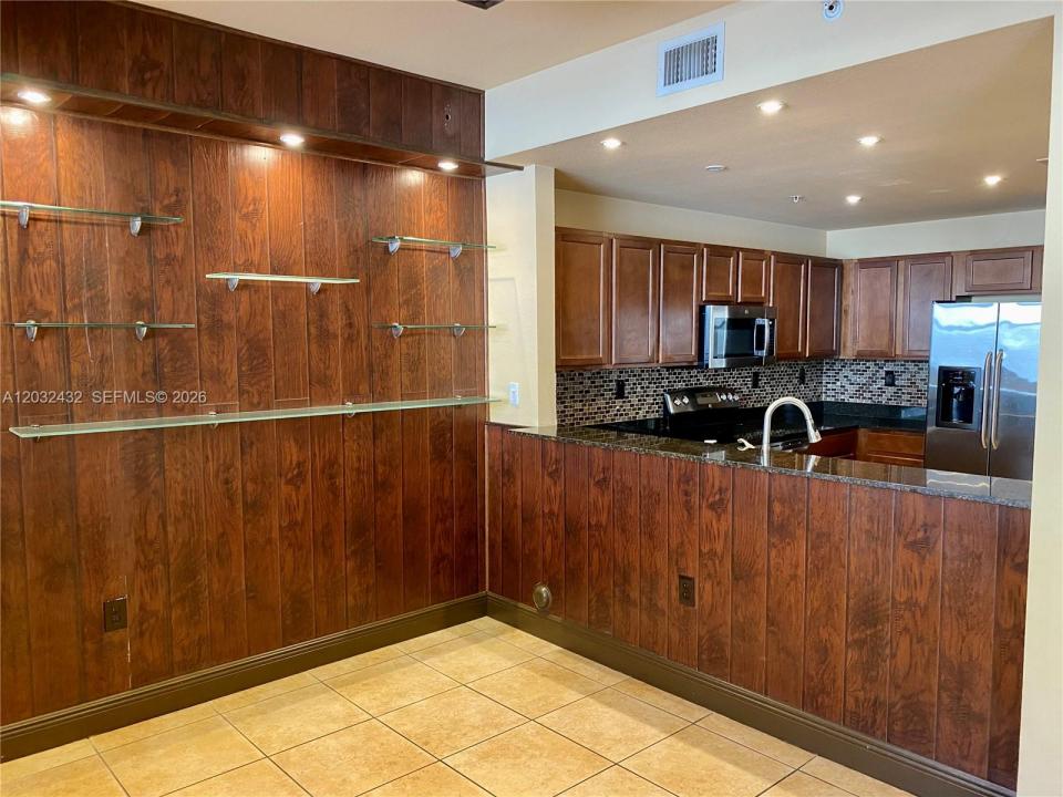 8800 NW 107th CT 110, Doral, Florida 33178, Stati Uniti