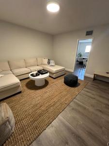 6805 SW 88th St 18, Pinecrest, Florida 33156, USA