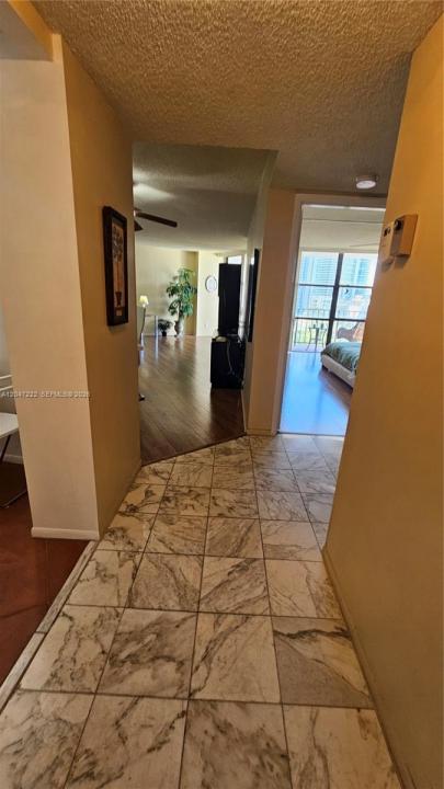 800 Parkview Dr 912, Hallandale Beach, Florida 33009, Stati Uniti