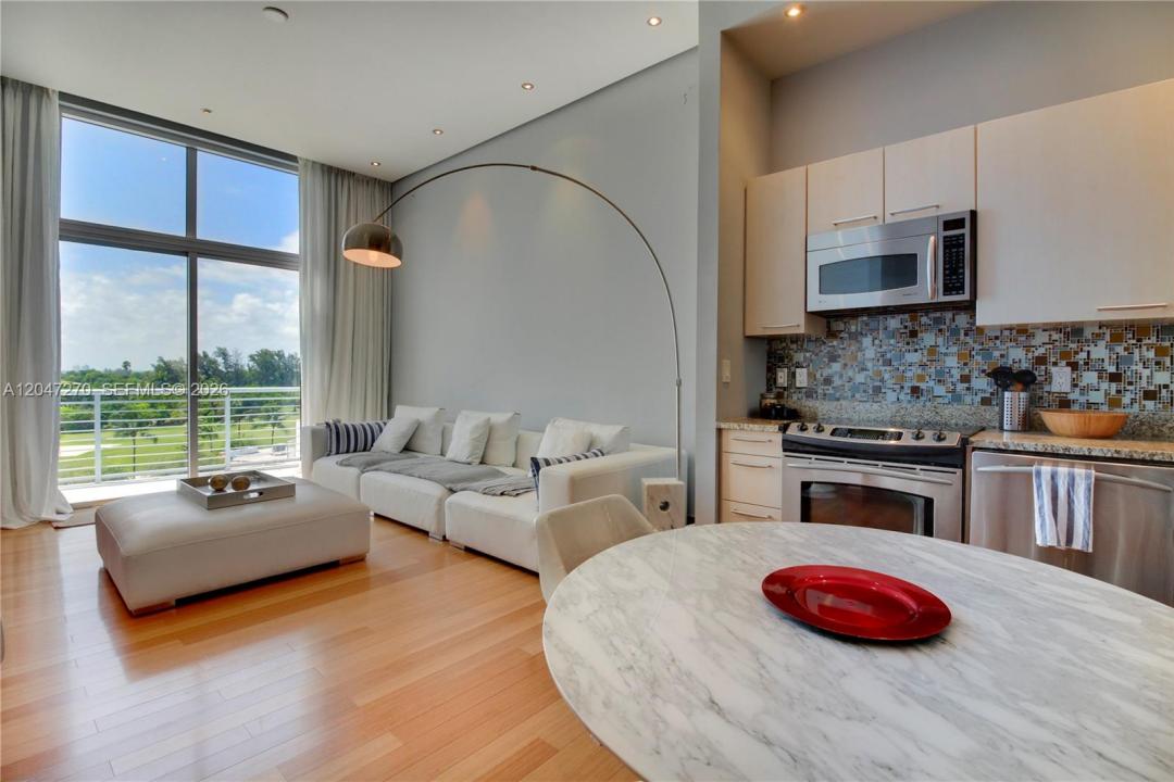 2001 Meridian Ave PH-21, Miami Beach, Florida 33139, Stati Uniti