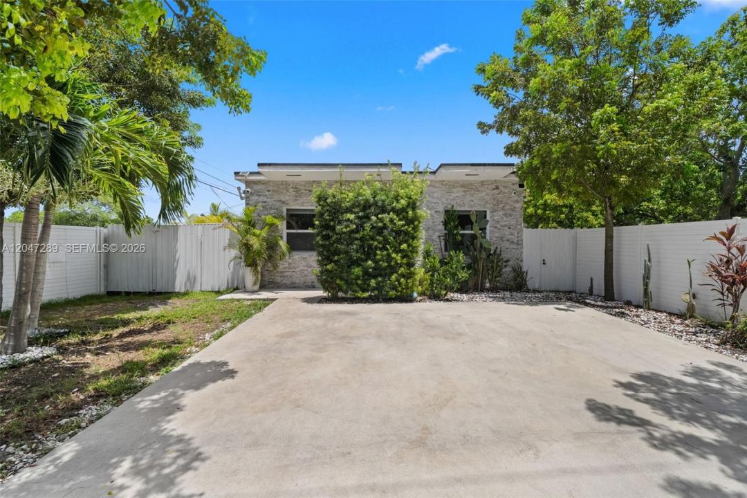 5629 NW 31st Ave, Miami, Florida 33142, USA