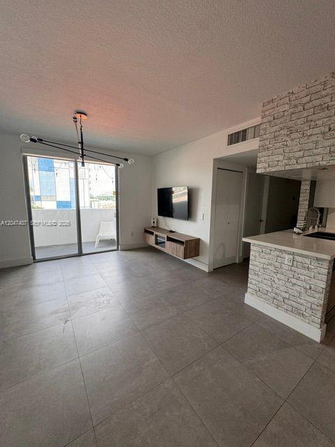 36 NW 6th Ave 505, Miami, Florida 33128, Stati Uniti