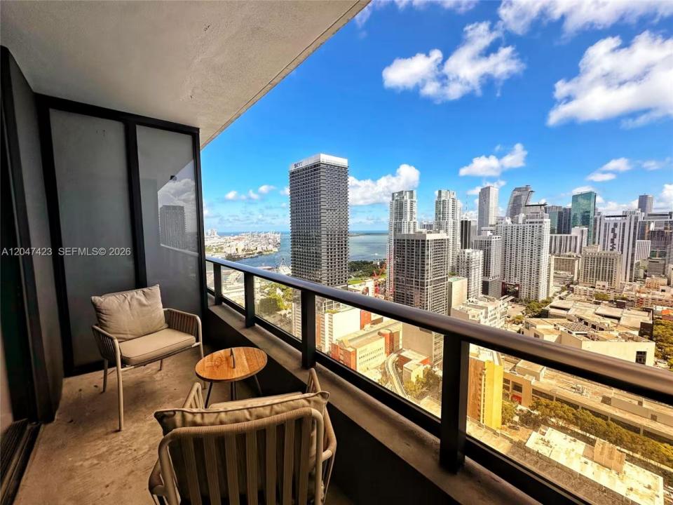 159 NE 6th St 3212, Miami, Floride 33132, États-Unis