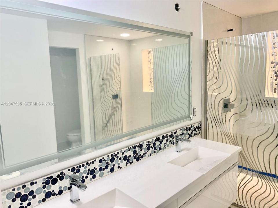 3330 NE 190th St 616, Aventura, Florida 33180, Stati Uniti