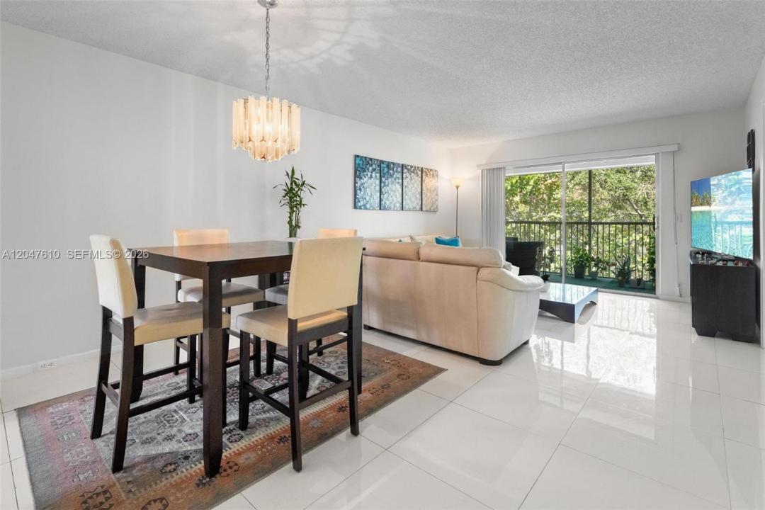 1251 SW 125th Ave 402T, Pembroke Pines, Floride 33027, États-Unis