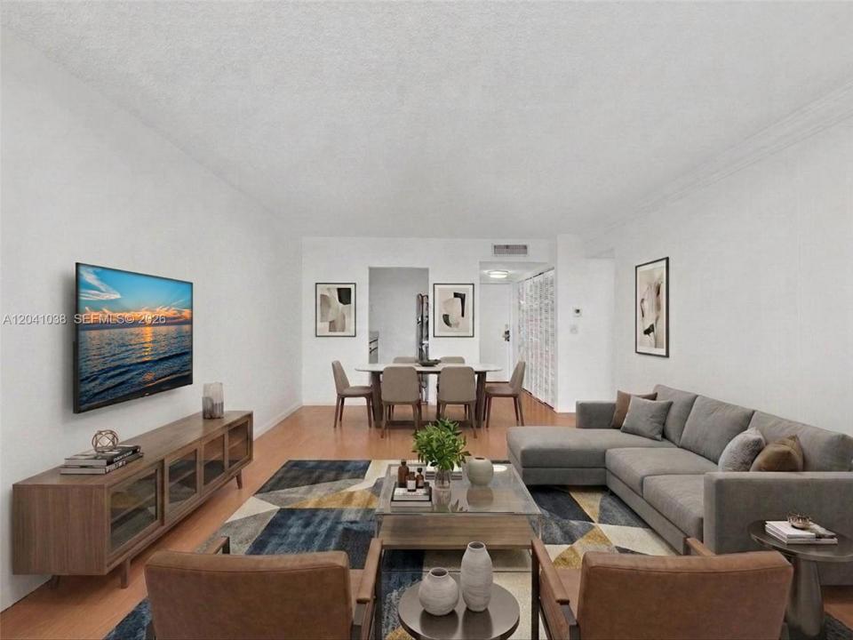 2020 NE 135th St 601, North Miami, Floride 33181, États-Unis