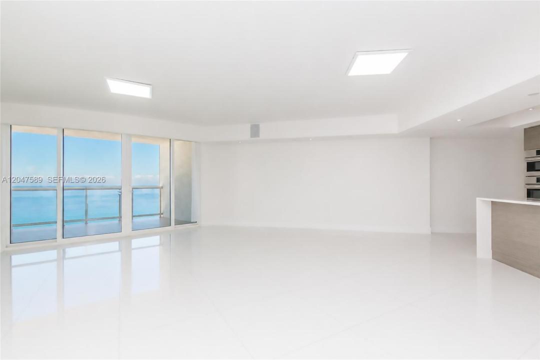 17201 Collins Ave 1807, Sunny Isles Beach, Florida 33160, USA