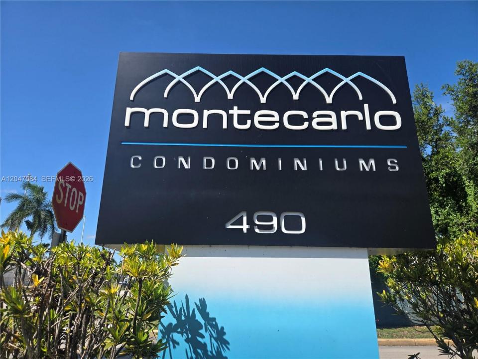 482 NW 165th St Rd A-505, Miami, Florida 33169, Stati Uniti