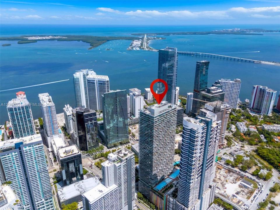 1300 S Miami Ave 1601, Miami, Florida 33130, USA