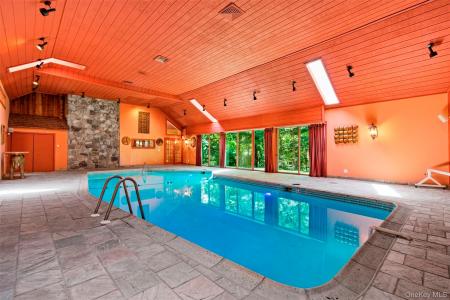 229 Clove Road, Out Of Area, New Jersey 07827, États-Unis