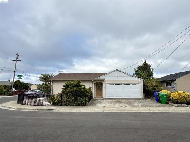 Rollins St, San Leandro, California 94579