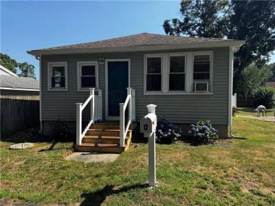 12 Hunter Street, Warwick, Rhode Island 02889