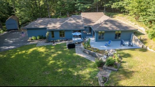 140 Burlingame Rd Road, Smithfield, Rhode Island 02917, USA