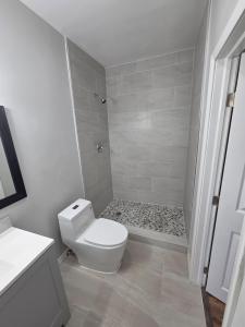 31 Edmund Road  #5, West Park, Florida 33023