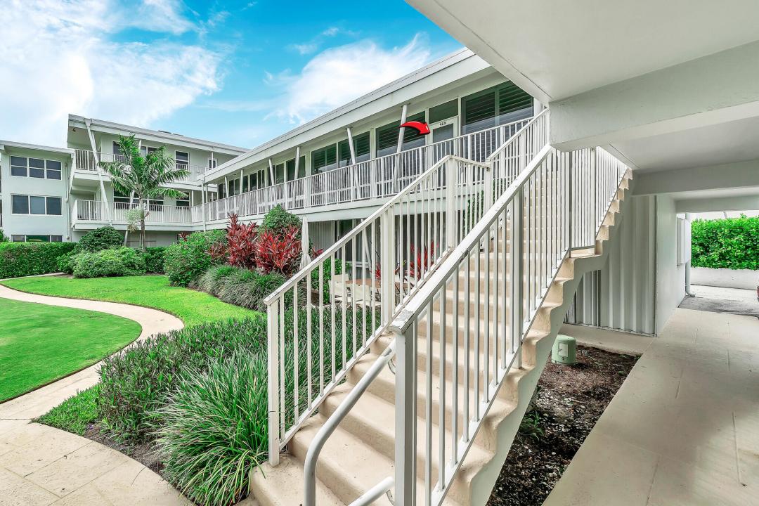 1221 Hillsboro Mile 42b, Hillsboro Beach, Florida 33062, USA