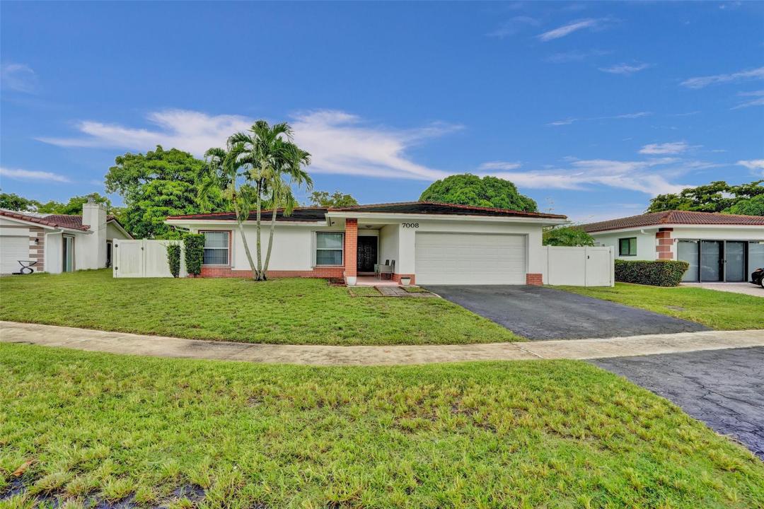 7008 NW 81st Street, Tamarac, Floride 33321, États-Unis
