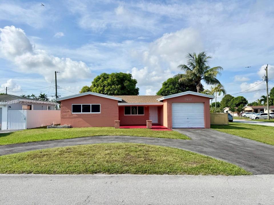 7612 Plantation Blvd, Miramar, Florida 33023, USA