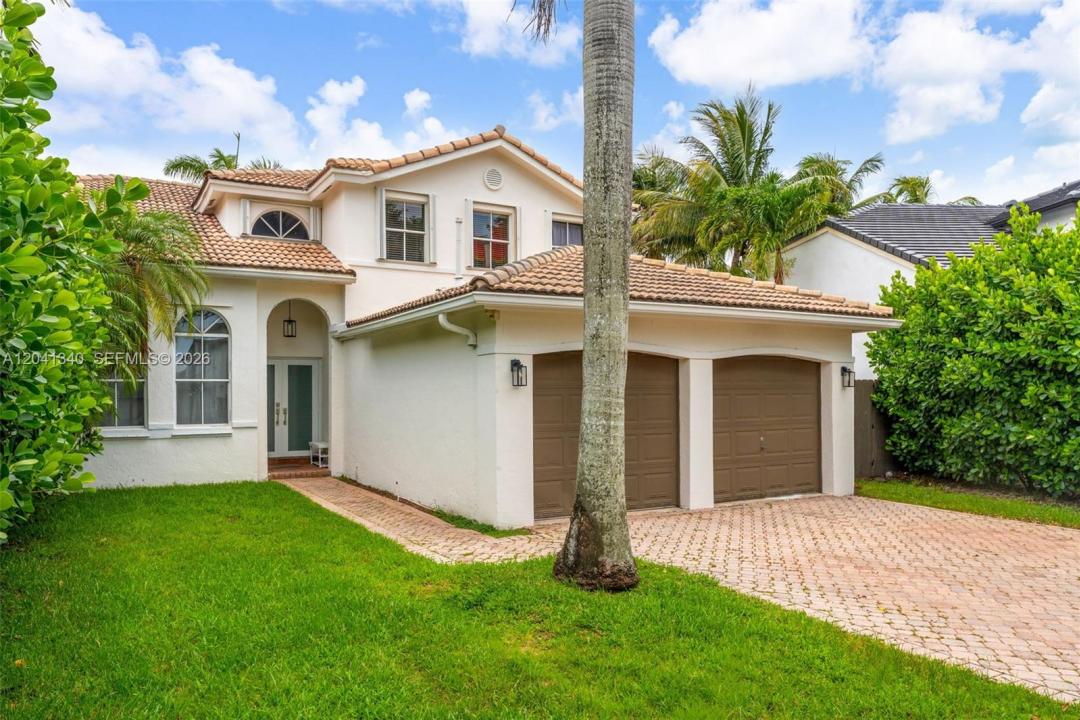 16335 SW 81 St, Miami, Florida 33193, USA
