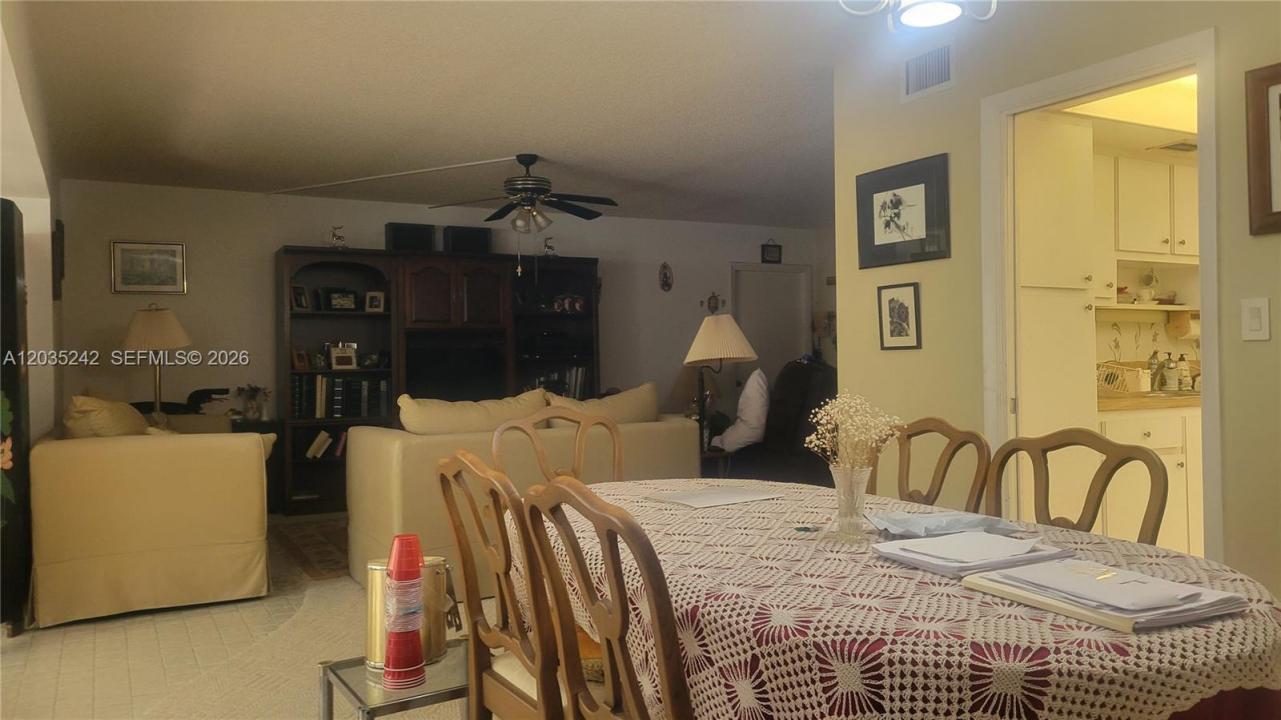6666 Spring Bottom Way 179, Boca Raton, Floryda 33433, USA