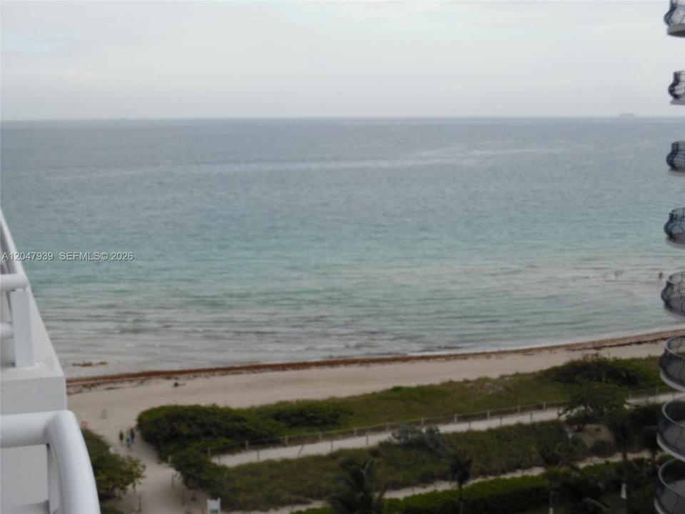 8911 Collins Ave 1102, Surfside, Florida 33154, USA