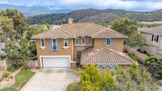 Via Entrada, Newbury Park, California 91320