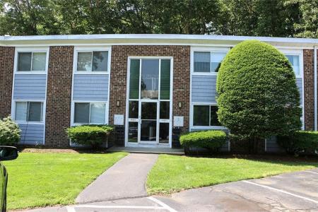 494 Putnam Pike B11, Smithfield, Rhode Island 02828, États-Unis