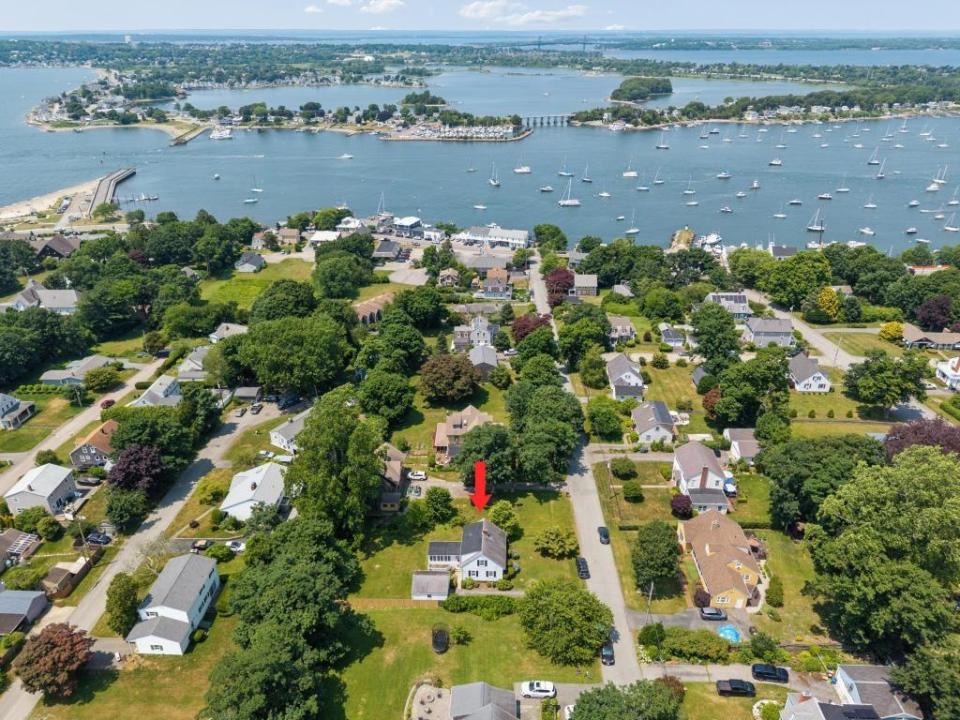 83 South Avenue, Tiverton, Rhode Island 02878, États-Unis