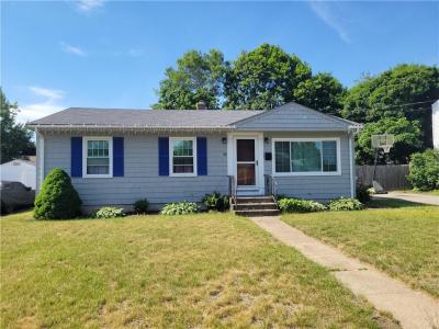 18 Lorraine Avenue, Coventry, Rhode Island 02816, USA