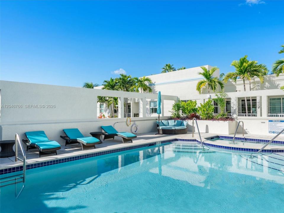 9172 Collins Ave 216, Surfside, فلوريدا 33154, الولايات المتحدة