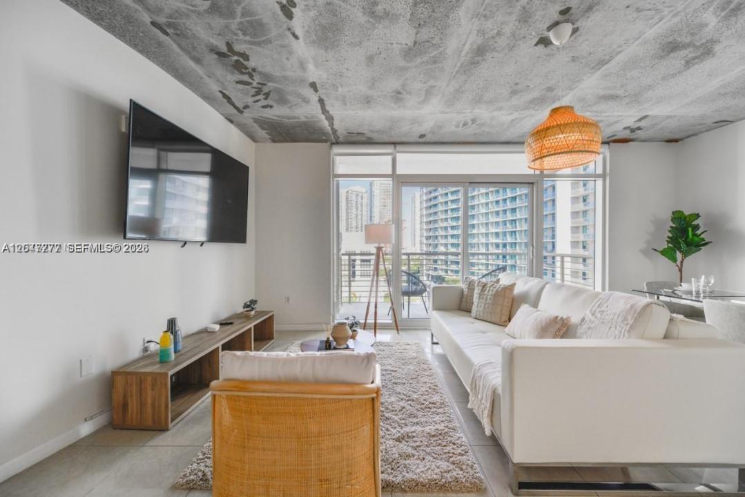 3250 NE 1st Ave 901, Miami, Florida 33137, USA